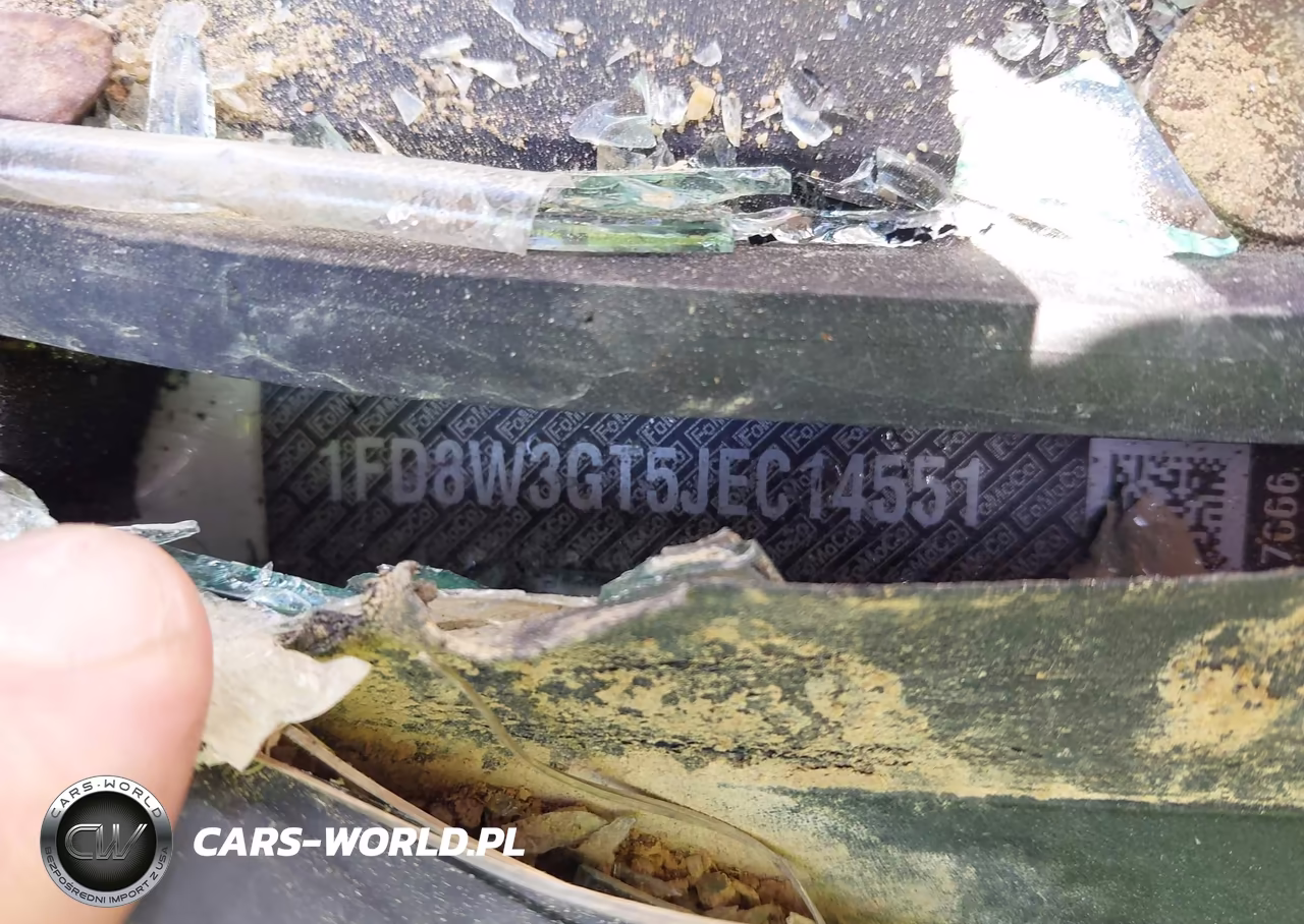 2018 Ford F-350 Chassis Xl VIN:1FD8W3GT5JEC14551 - 8