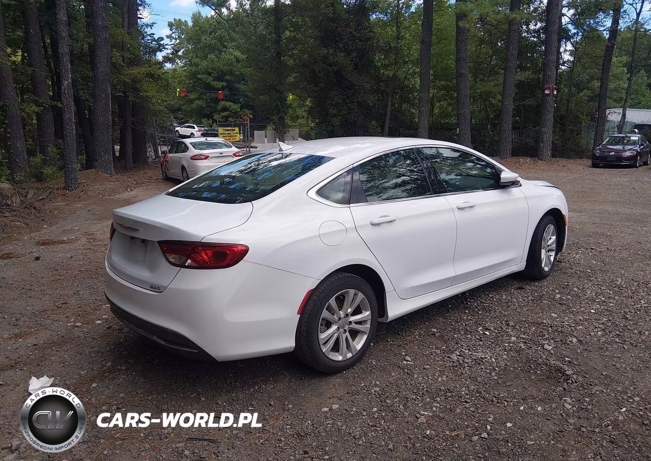 2017 Chrysler 200 Limited Platinum VIN:1C3CCCABXHN506153 - 4
