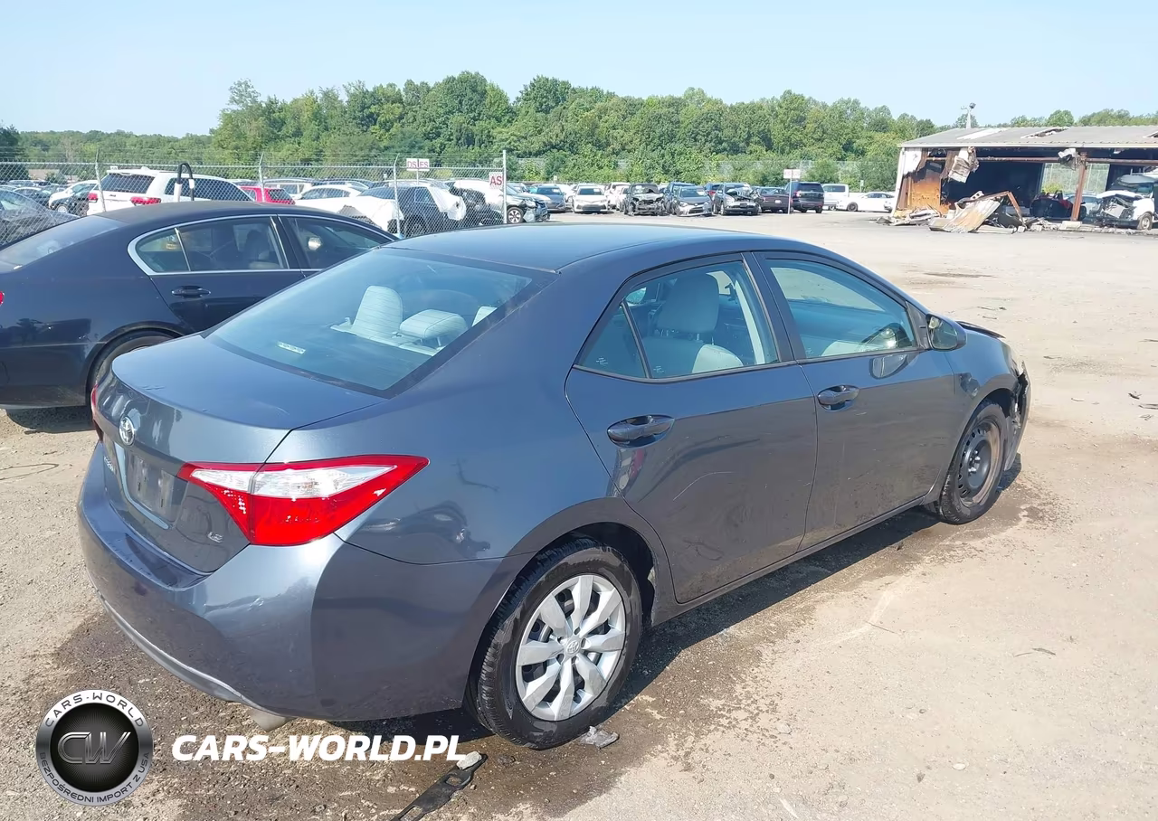 2016 Toyota Corolla Le VIN:2T1BURHE5GC489433 - 4