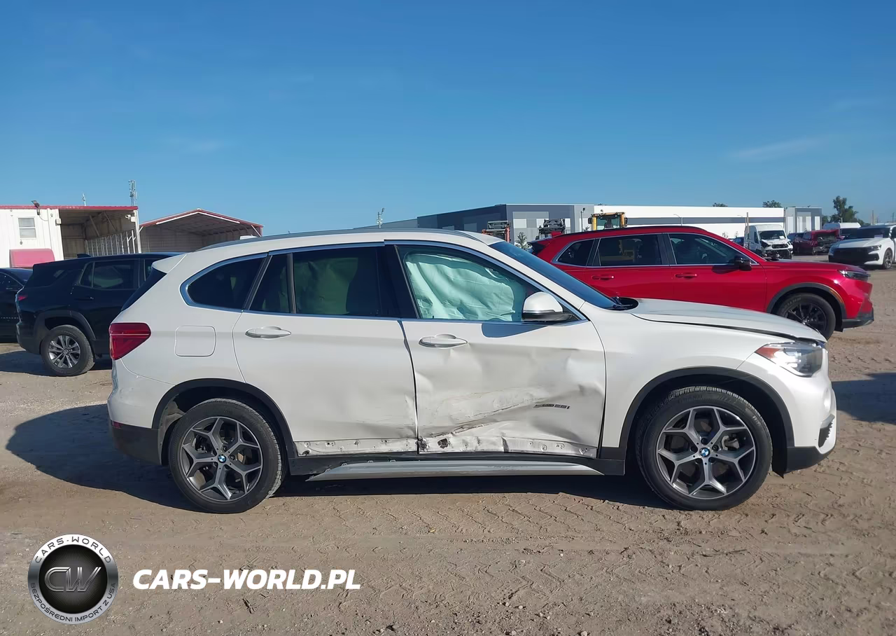 2018 BMW X1 Sdrive28I VIN:WBXHU7C33J5H39783 - 13