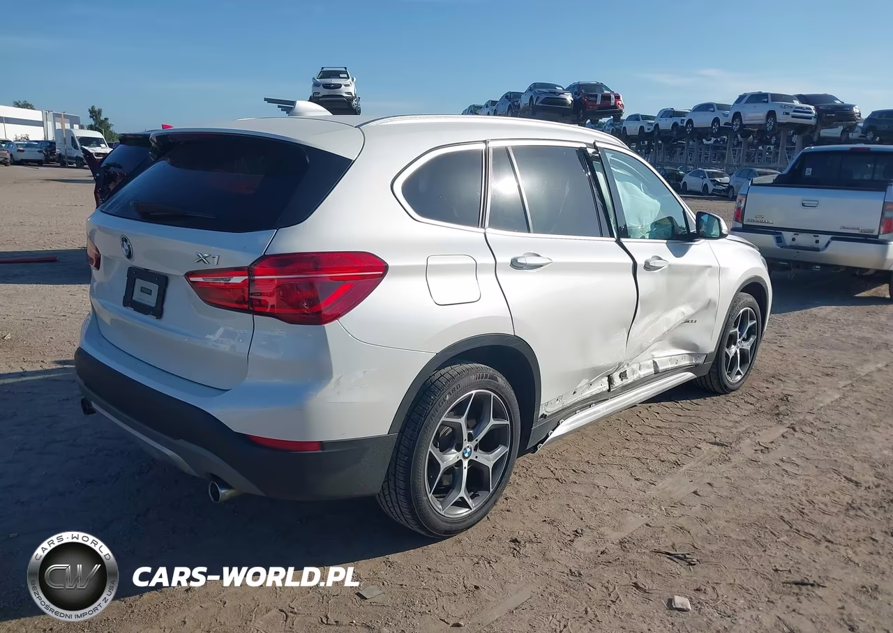 2018 BMW X1 Sdrive28I VIN:WBXHU7C33J5H39783 - 4