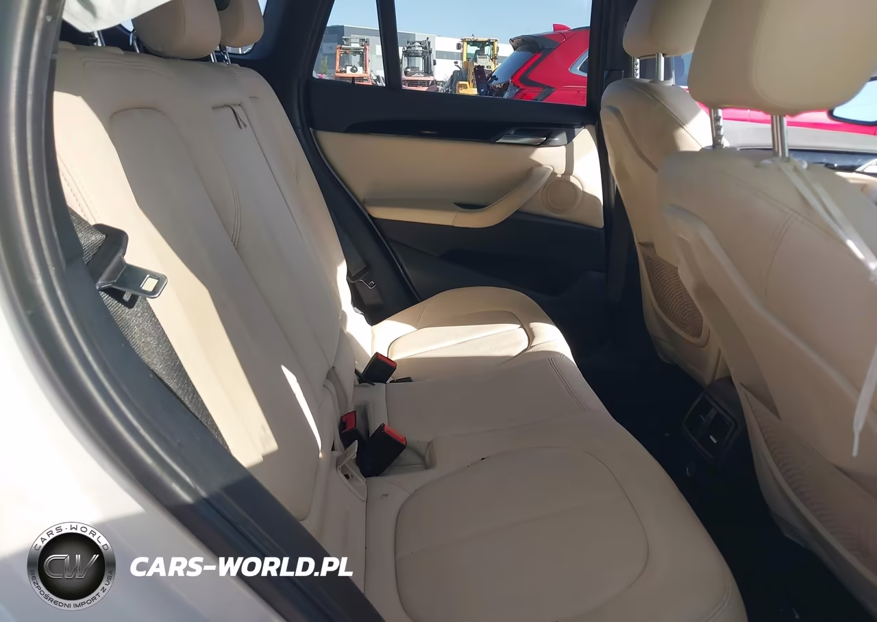 2018 BMW X1 Sdrive28I VIN:WBXHU7C33J5H39783 - 8