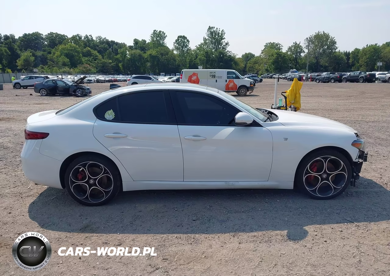 2022 Alfa Romeo Giulia Ti Awd VIN:ZARFANBN1N7652806 - 14