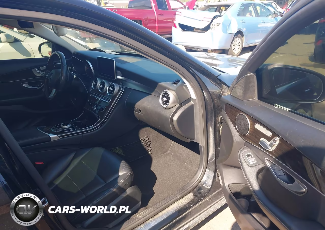 2017 Mercedes-Benz C 300 4Matic VIN:55SWF4KB5HU226979 - 5