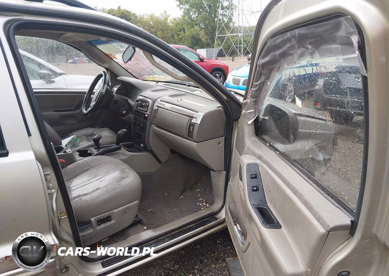 2004 Jeep Grand Cherokee Laredo VIN:1J4GW48SX4C349773 - 5