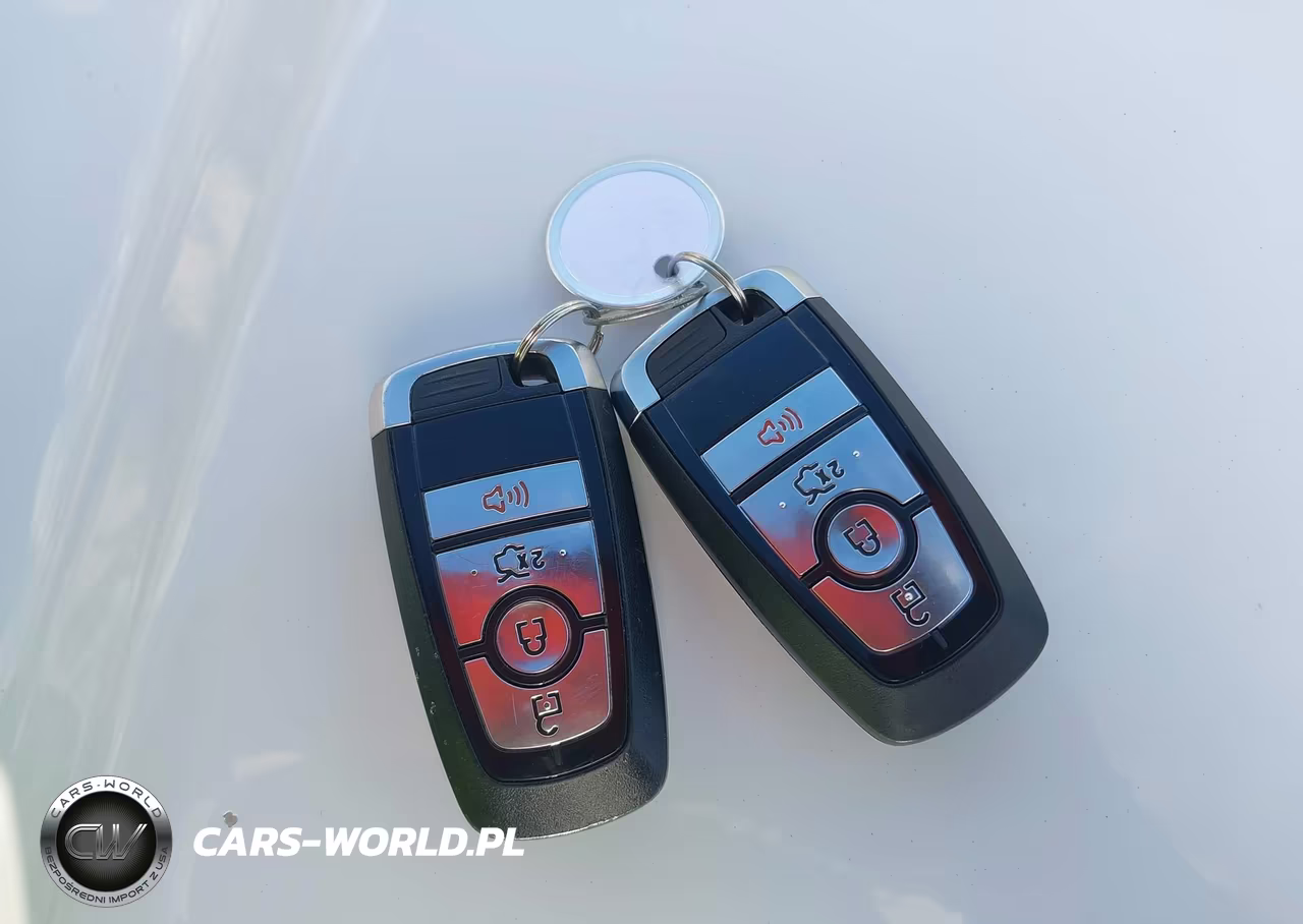 2018 Ford Fusion Hybrid S VIN:3FA6P0UU2JR271510 - 11
