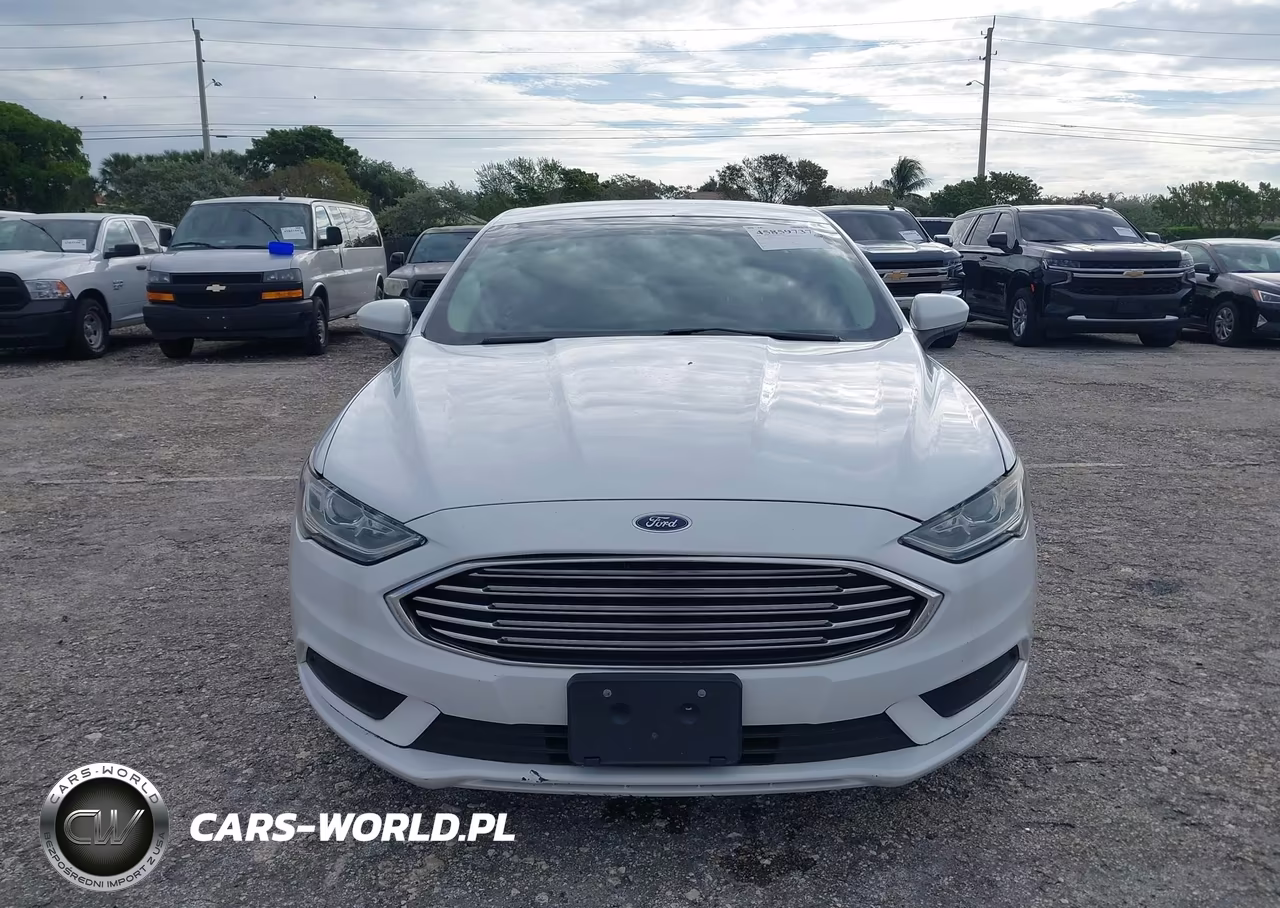 2018 Ford Fusion Hybrid S VIN:3FA6P0UU2JR271510 - 12