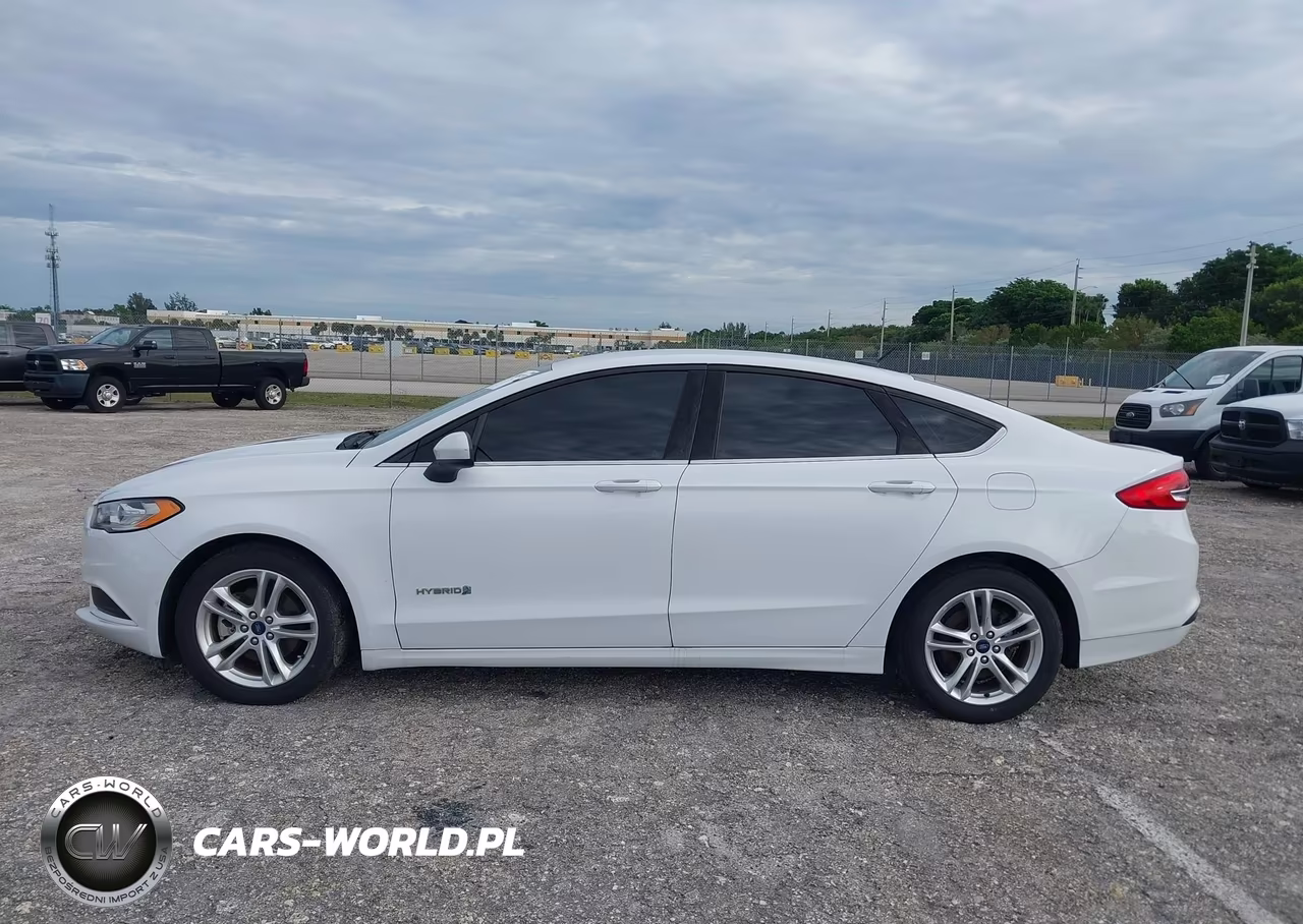 2018 Ford Fusion Hybrid S VIN:3FA6P0UU2JR271510 - 14