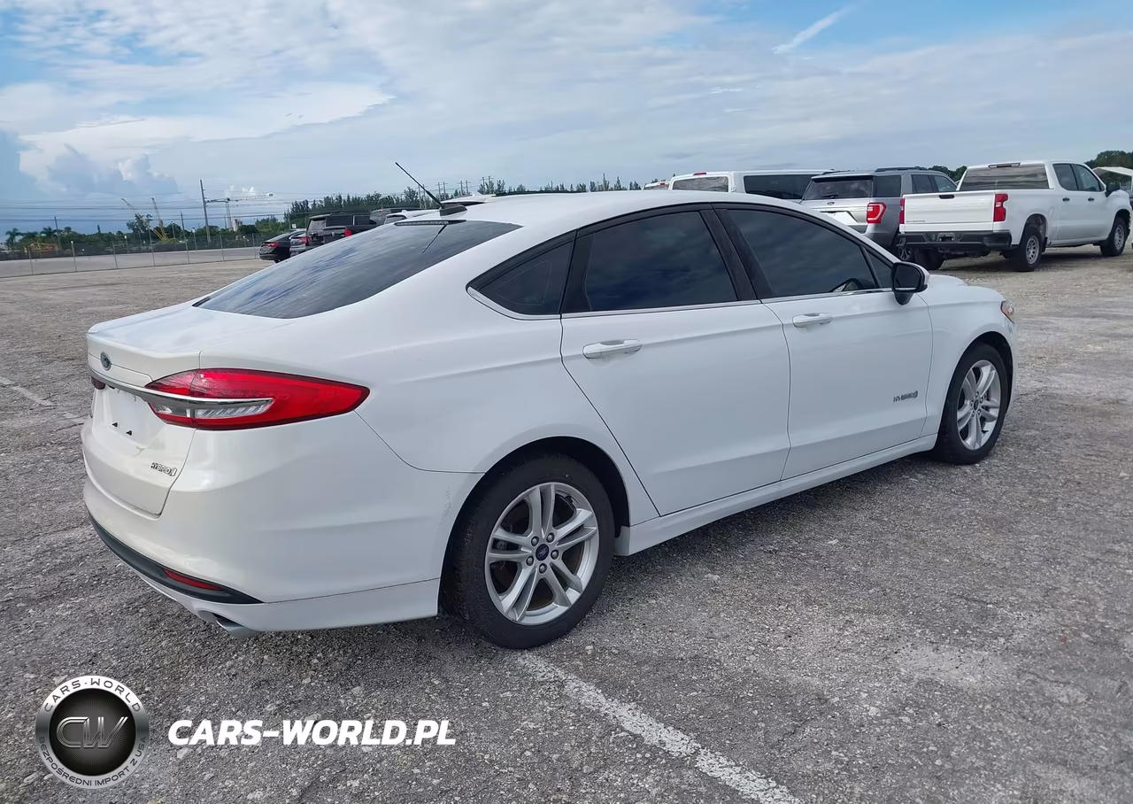 2018 Ford Fusion Hybrid S VIN:3FA6P0UU2JR271510 - 4