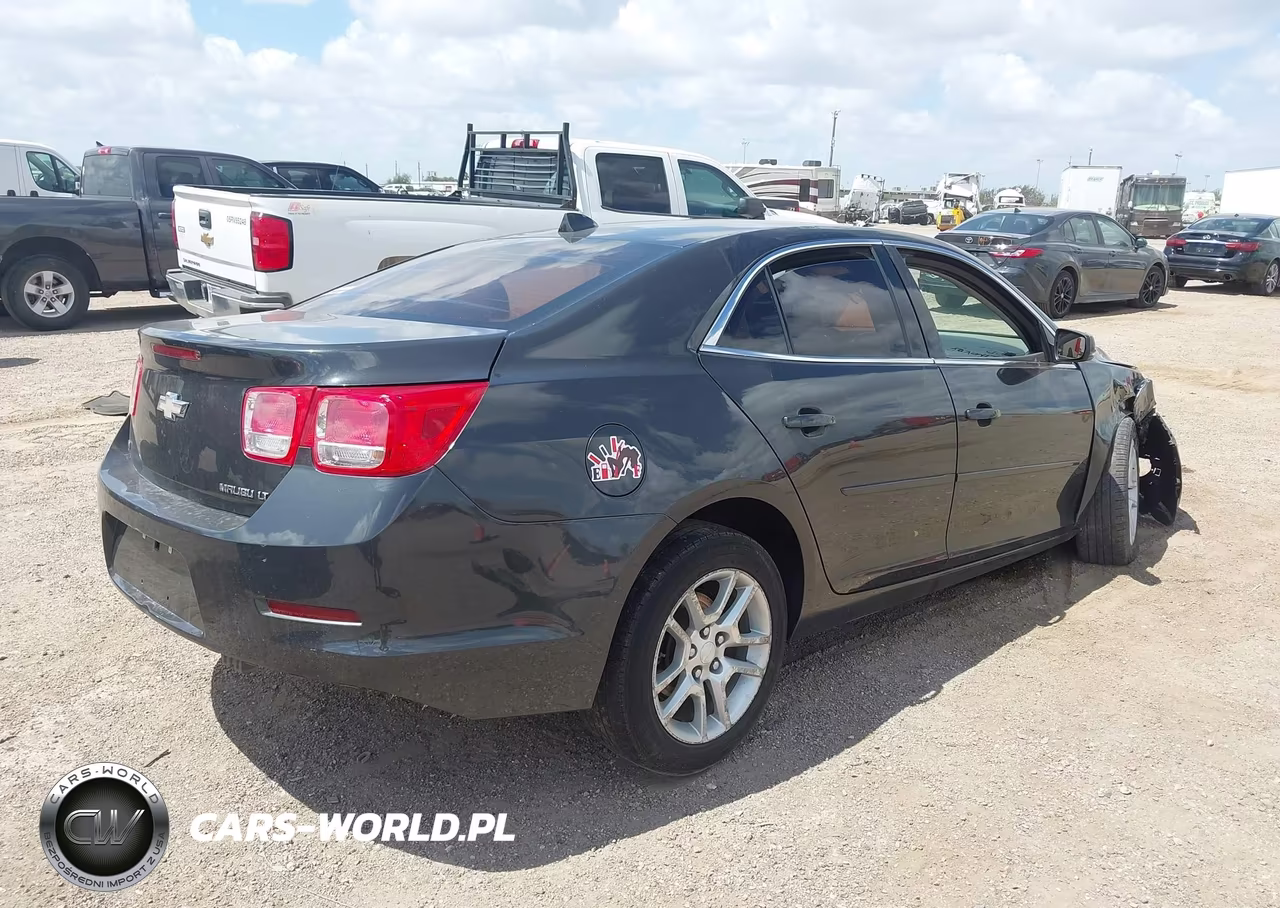 2014 Chevrolet Malibu 1Lt VIN:1G11C5SLXEF239908 - 4