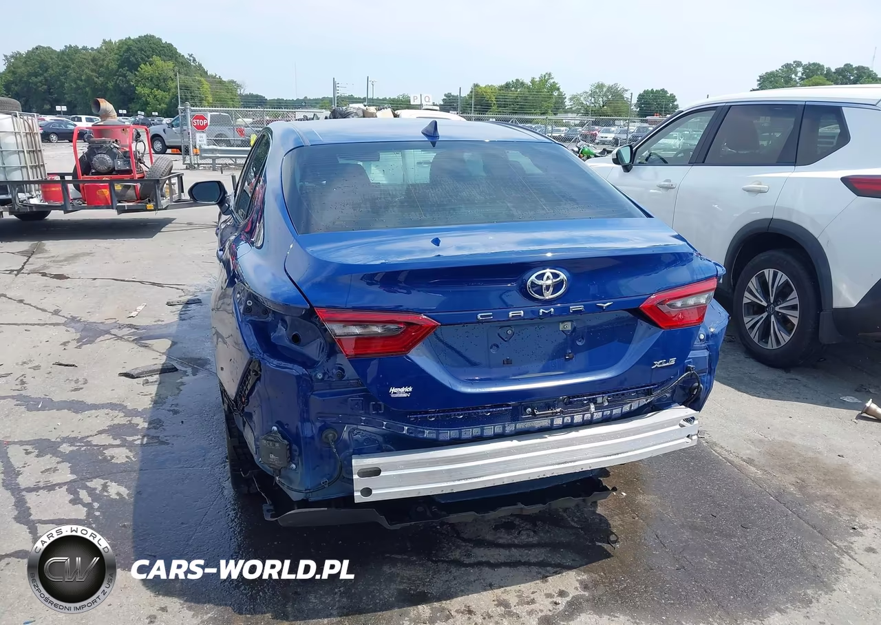 2024 Toyota Camry Xle VIN:4T1F11AK2RU211330 - 17