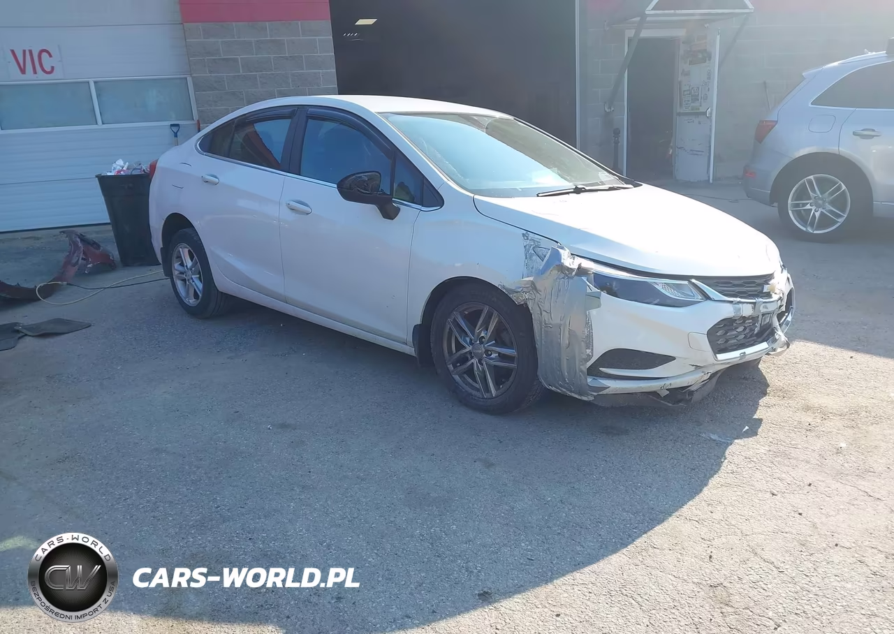 2016 Chevrolet Cruze Lt Auto – zdjęcie 1 z 17