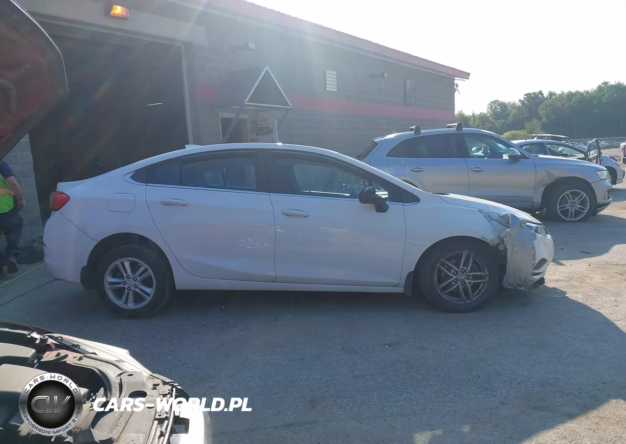 2016 Chevrolet Cruze Lt Auto VIN:1G1BE5SMXG7232302 - 14