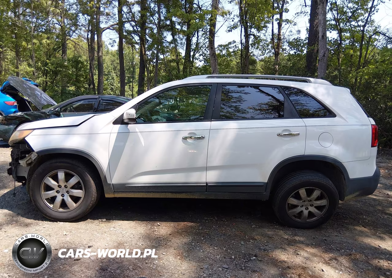 2011 Kia Sorento Lx VIN:5XYKT3A14BG060062 - 15