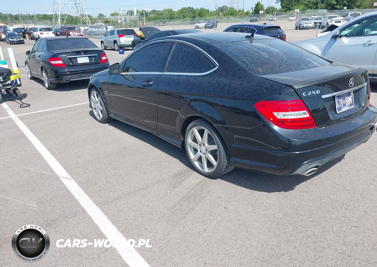 2012 Mercedes-Benz C 250 VIN:WDDGJ4HB0CF903278 - 3