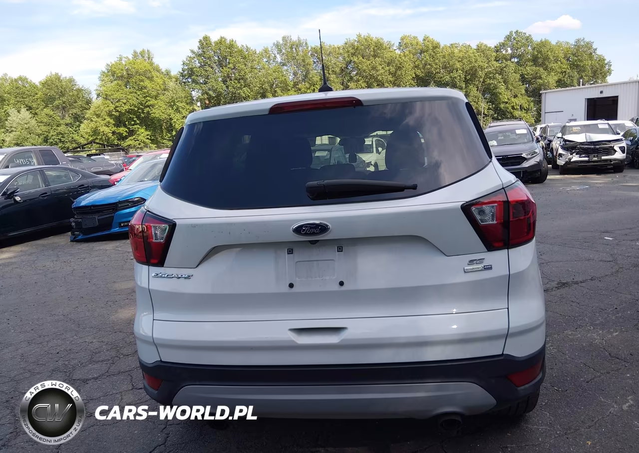 2019 Ford Escape Se VIN:1FMCU9GD8KUA66477 - 16