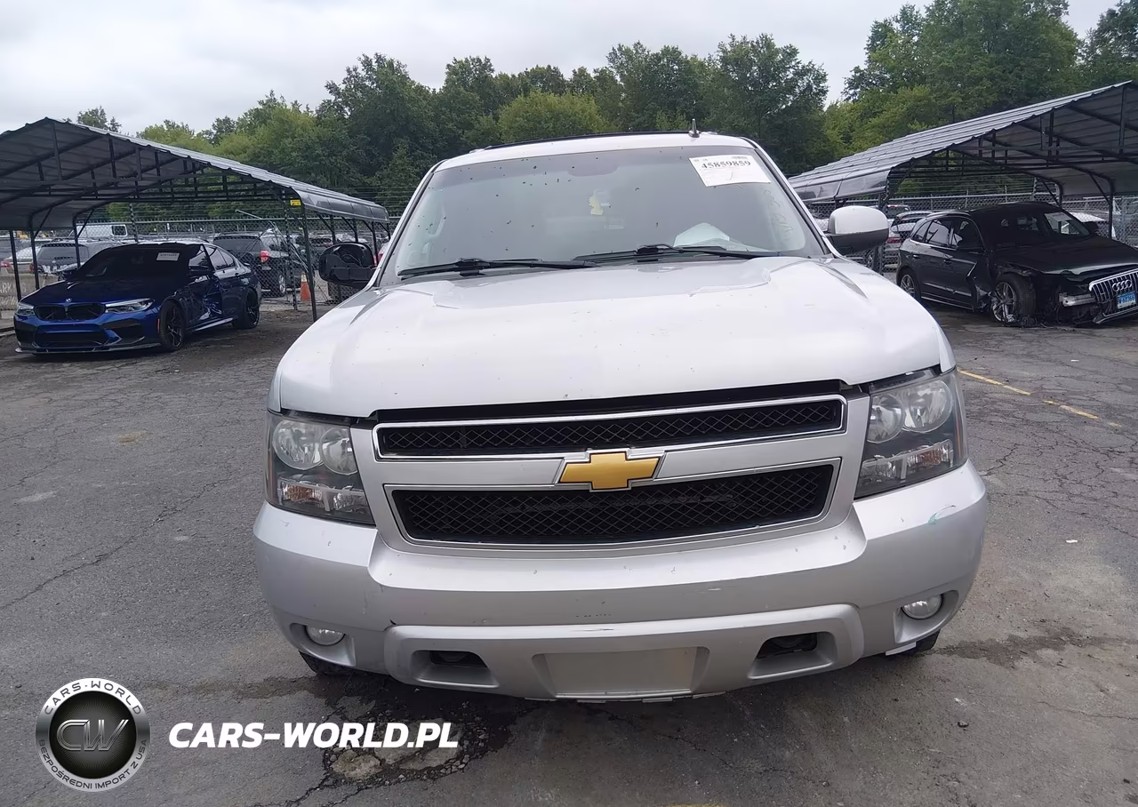 2013 Chevrolet Suburban Lt VIN:1GNSKJE72DR225334 - 12
