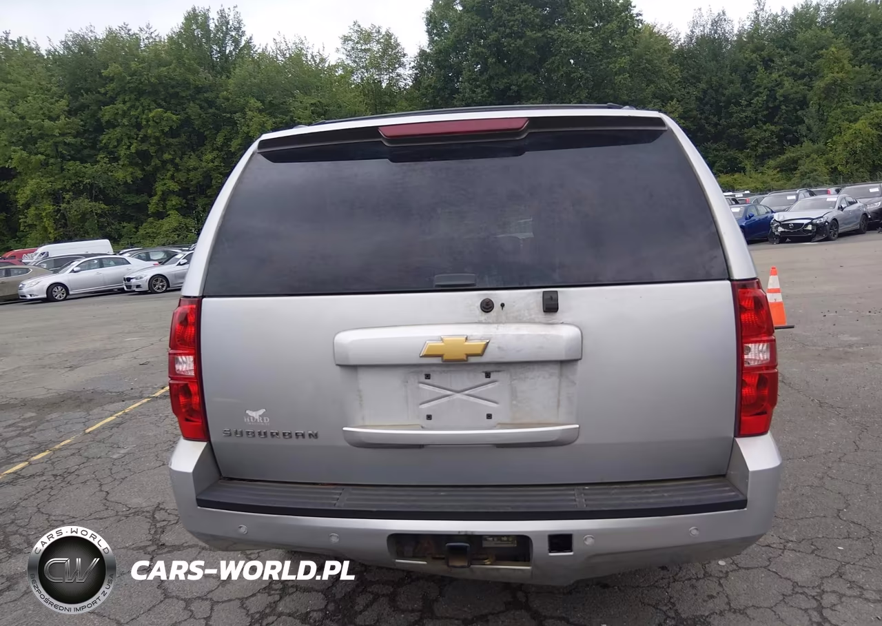 2013 Chevrolet Suburban Lt VIN:1GNSKJE72DR225334 - 16