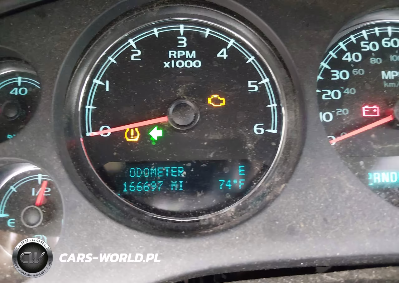2013 Chevrolet Suburban Lt VIN:1GNSKJE72DR225334 - 7