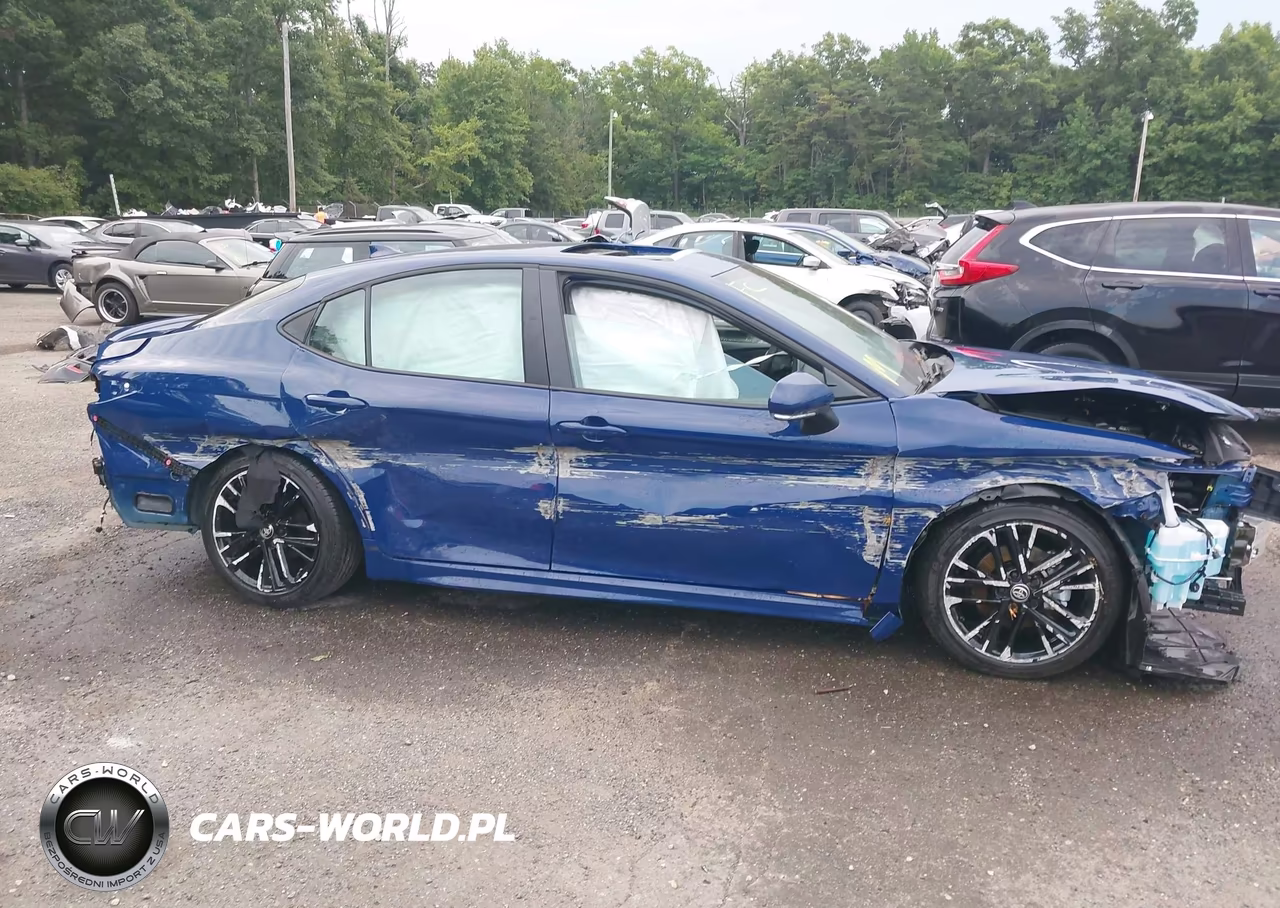 2026 Toyota Camry Se VIN:4T1DAACK2TU333682 - 14