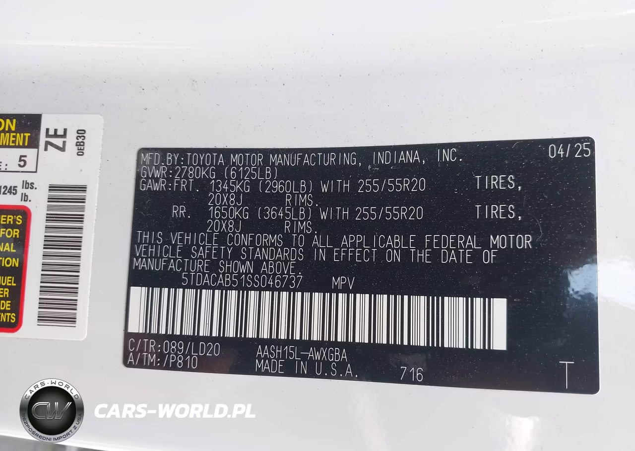 2025 Toyota Grand Highlander Hybrid Nightshade Edition VIN:5TDACAB51SS046737 - 9
