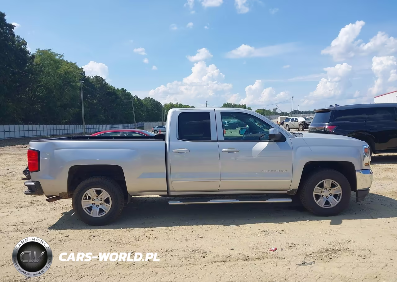 2018 Chevrolet Silverado 1500 1Lt VIN:1GCRCREH9JZ294058 - 13