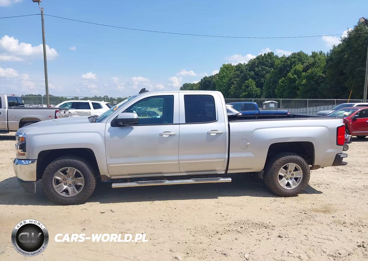 2018 Chevrolet Silverado 1500 1Lt VIN:1GCRCREH9JZ294058 - 14