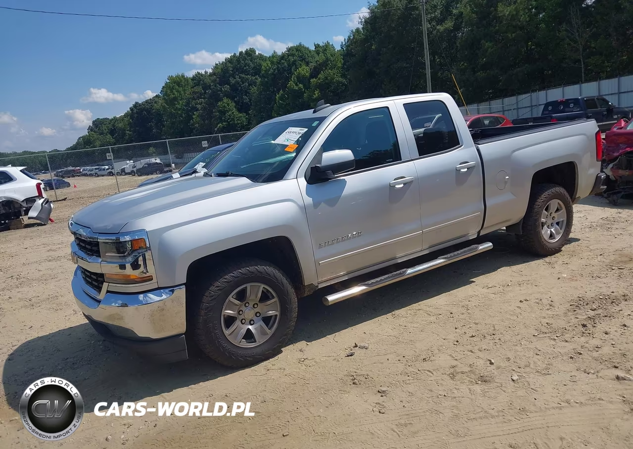 2018 Chevrolet Silverado 1500 1Lt VIN:1GCRCREH9JZ294058 - 2