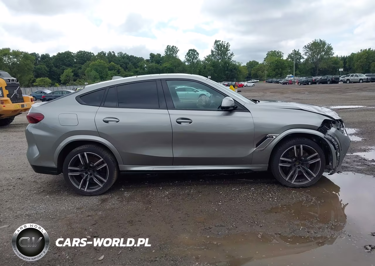 2023 BMW X6 M VIN:5YMCY0C03P9R36144 - 13