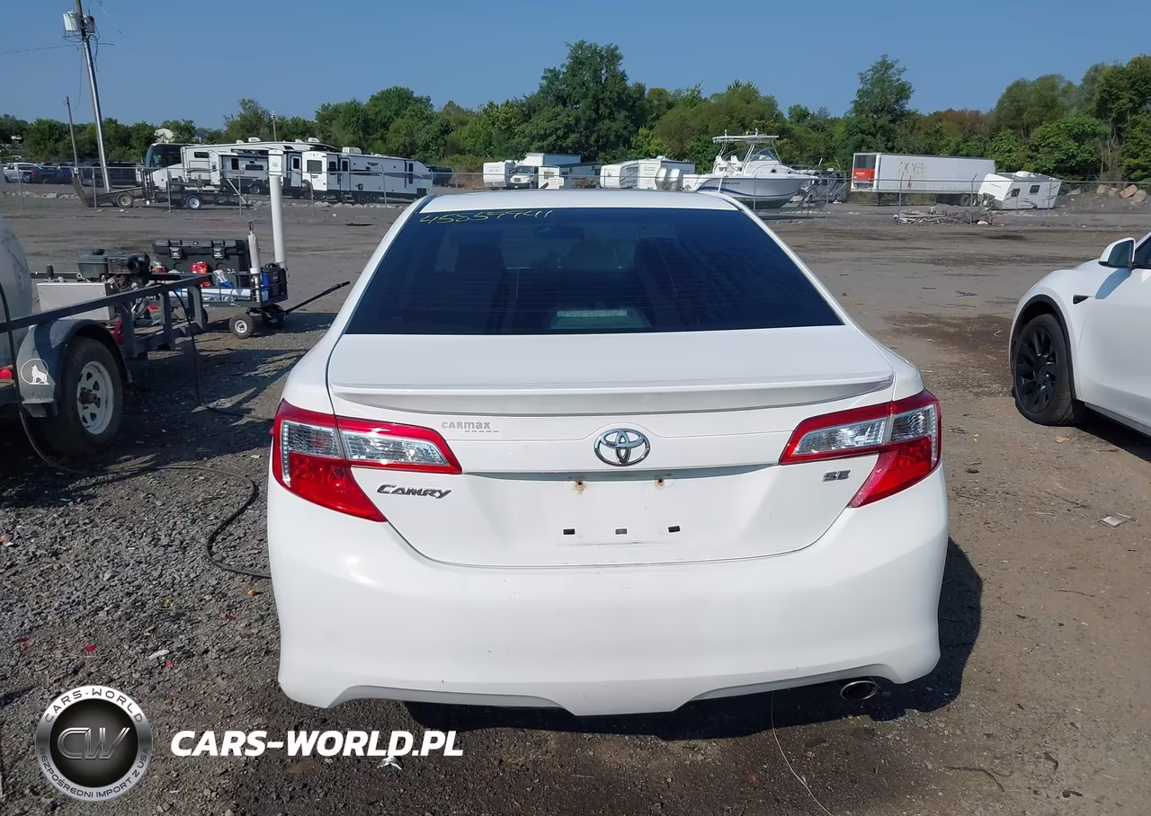 2013 Toyota Camry Se VIN:4T1BF1FK8DU647665 - 16