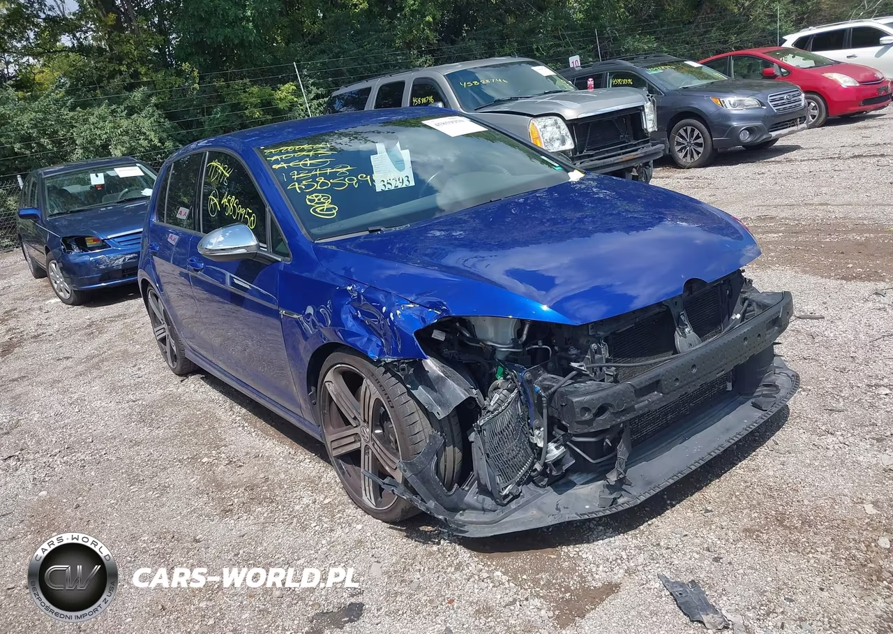 2015 Volkswagen Golf R 4-Door – zdjęcie 1 z 17