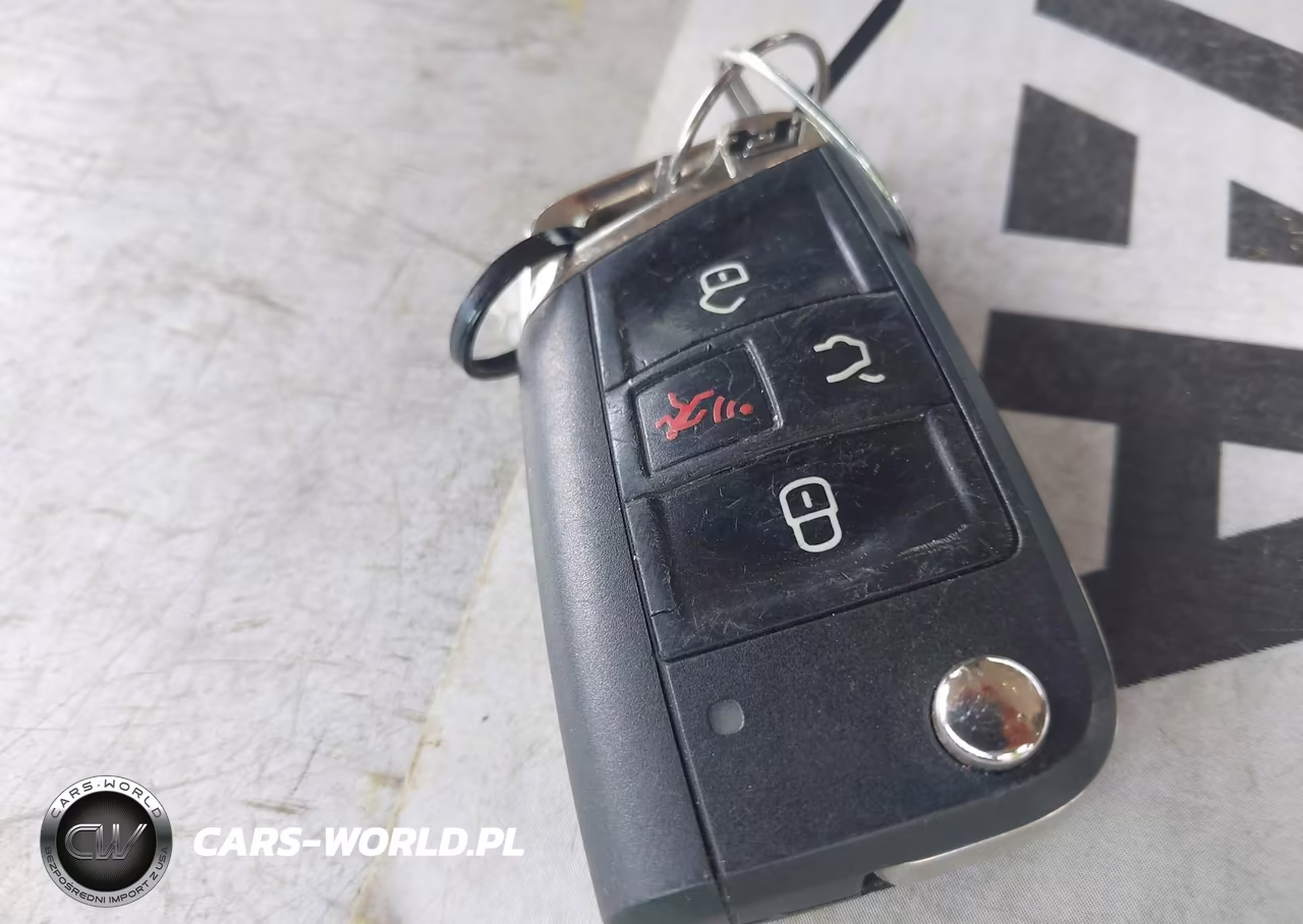 2015 Volkswagen Golf R 4-Door VIN:WVWLF7AU1FW193478 - 11