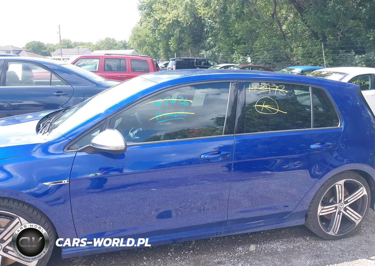 2015 Volkswagen Golf R 4-Door VIN:WVWLF7AU1FW193478 - 15
