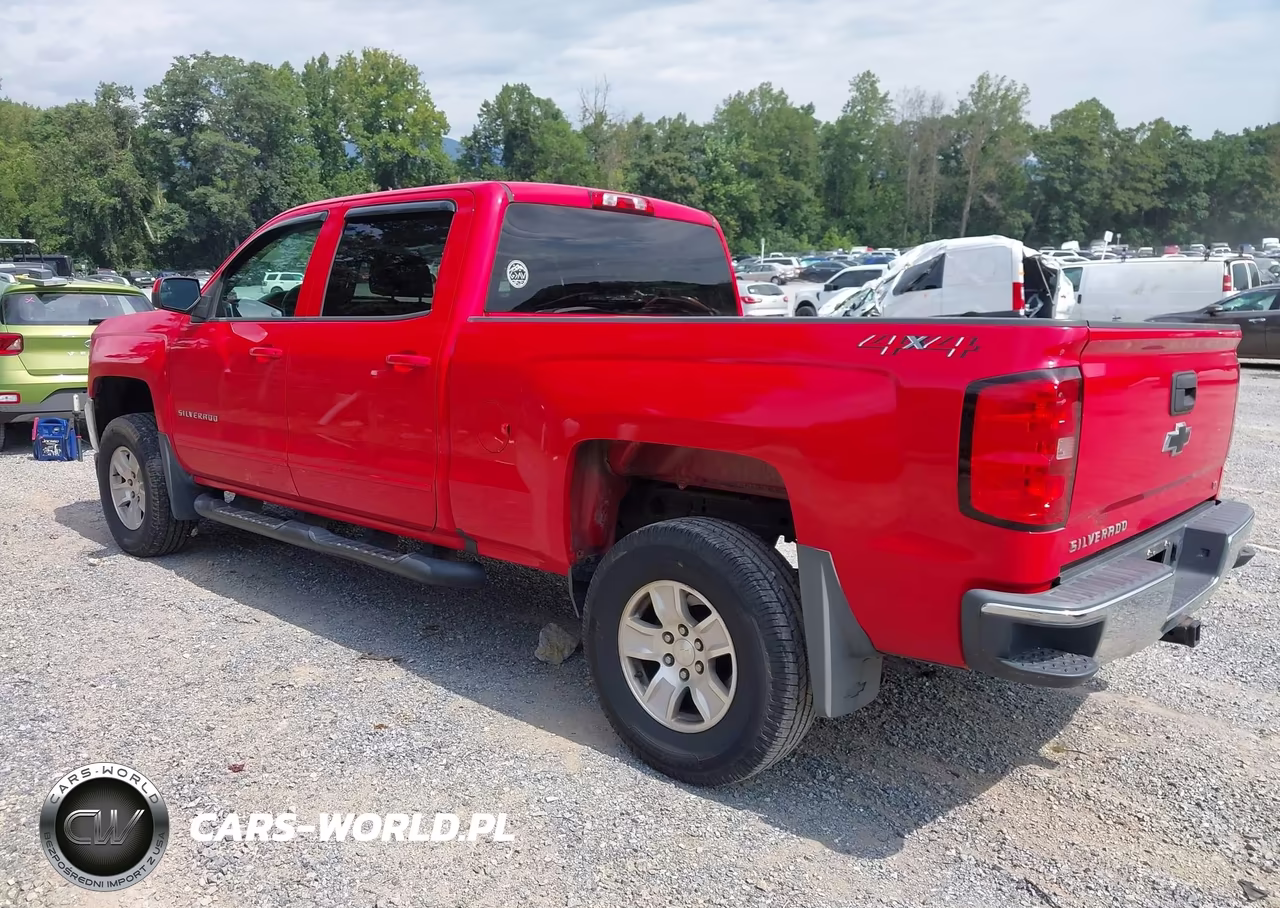 2018 Chevrolet Silverado 1500 1Lt VIN:3GCUKREC5JG507198 - 3