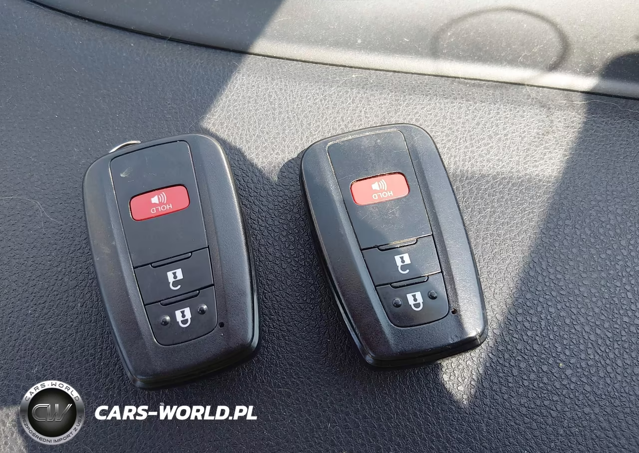 2021 Toyota Prius Le VIN:JTDKAMFU8M3146450 - 11