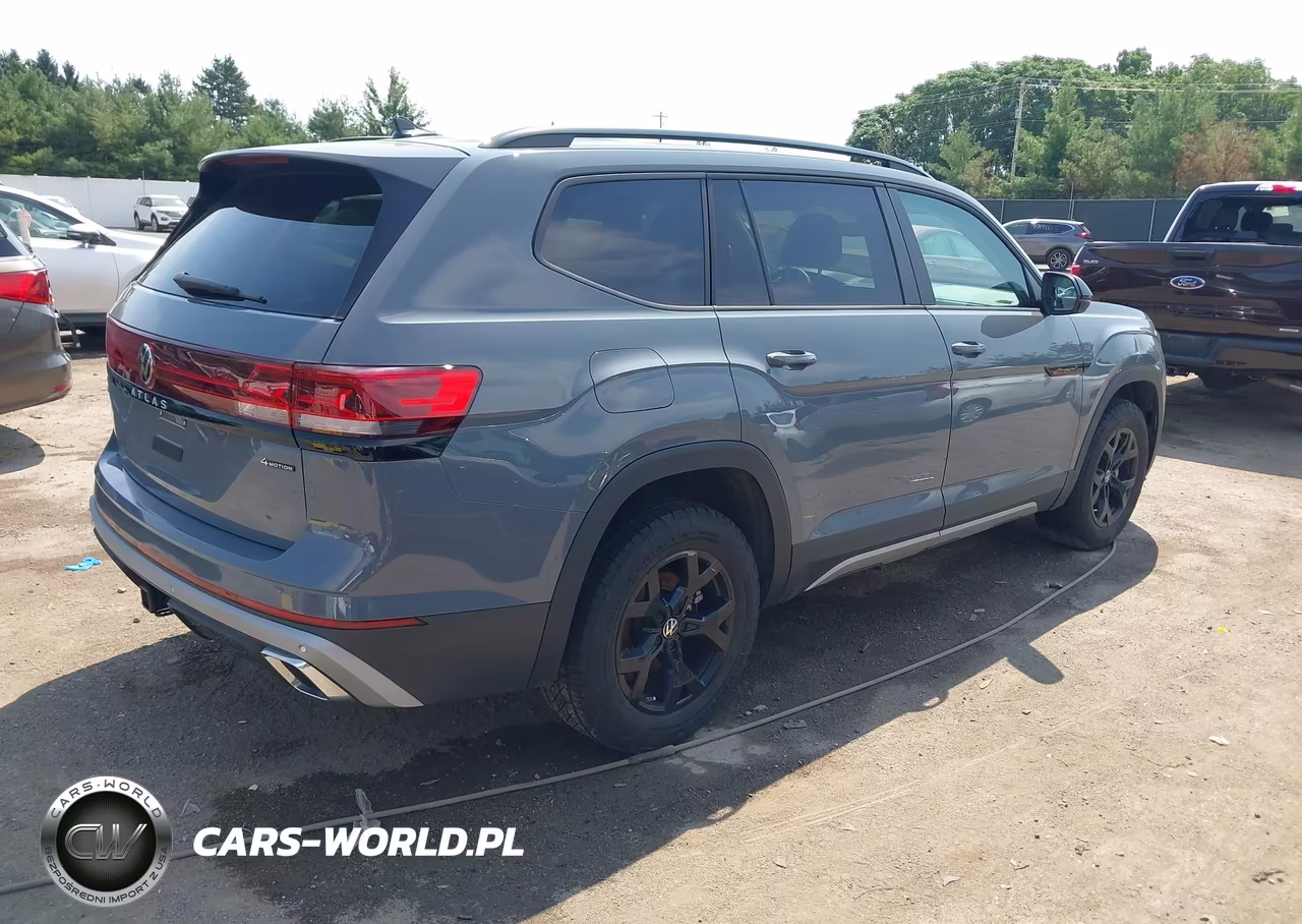 2024 Volkswagen Atlas 2.0T Peak Edition Se W-Technology VIN:1V2CR2CA4RC575375 - 4