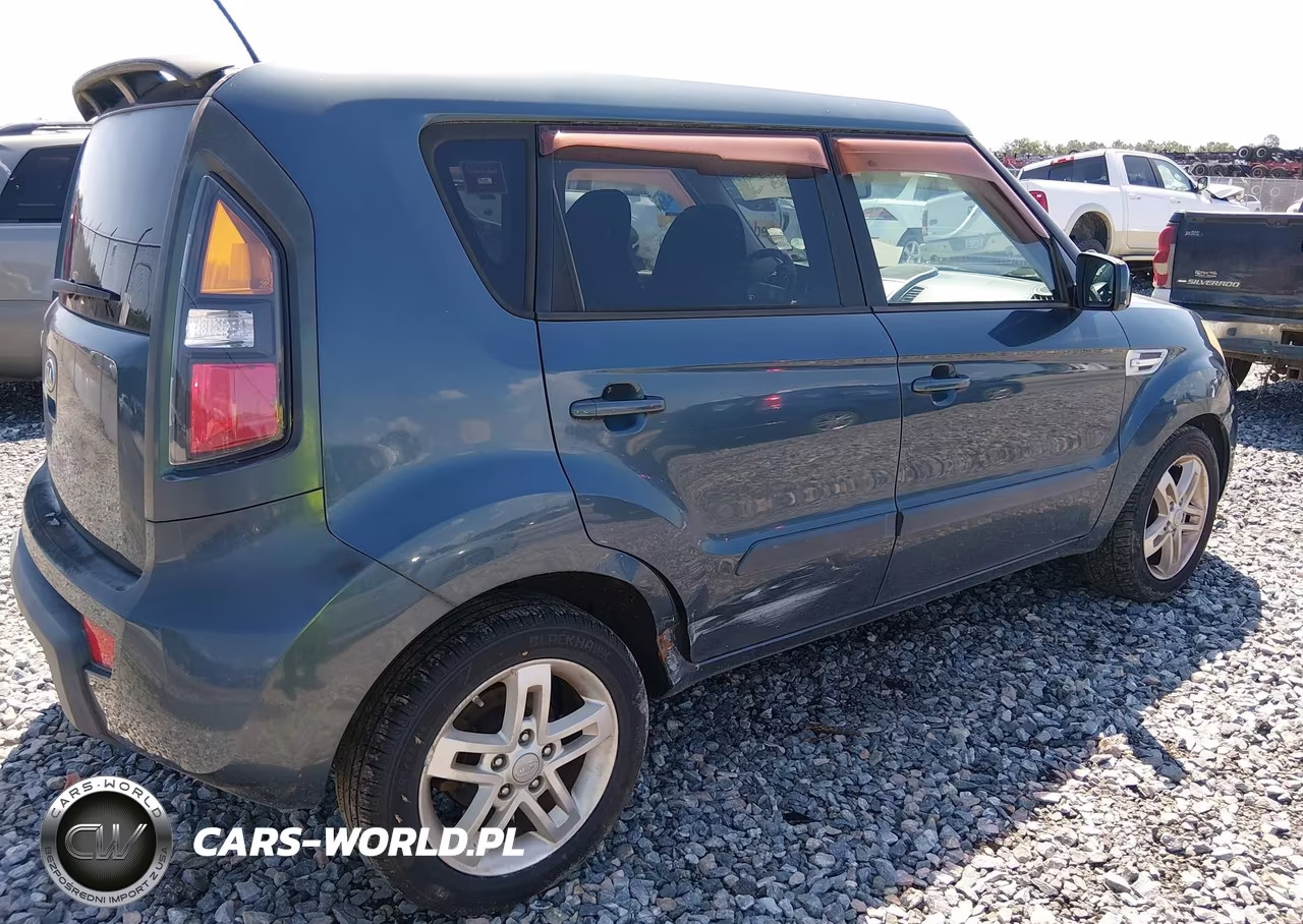 2011 Kia Soul + VIN:KNDJT2A25B7197782 - 4