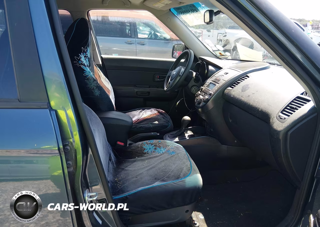 2011 Kia Soul + VIN:KNDJT2A25B7197782 - 5