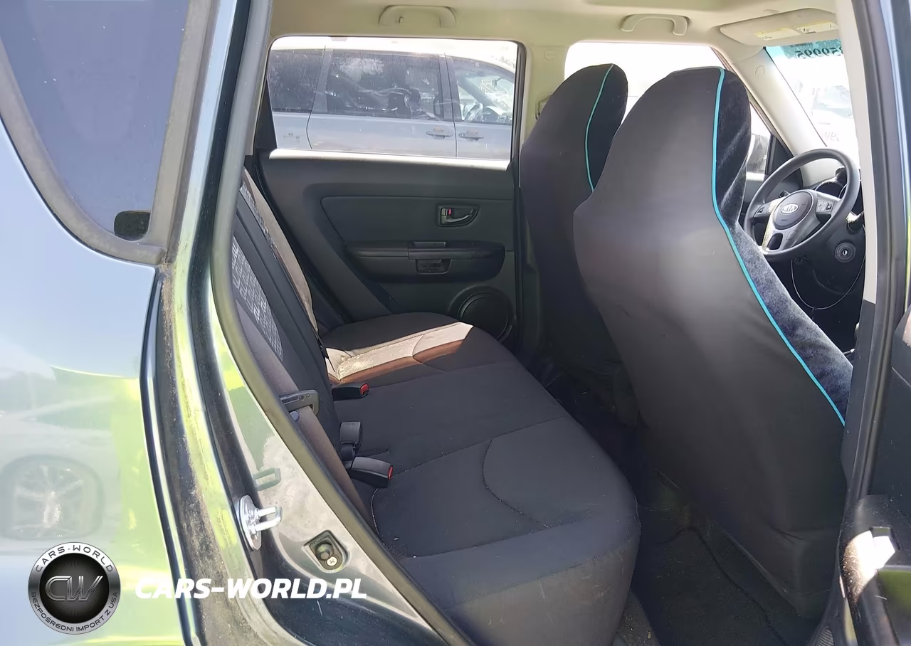 2011 Kia Soul + VIN:KNDJT2A25B7197782 - 8