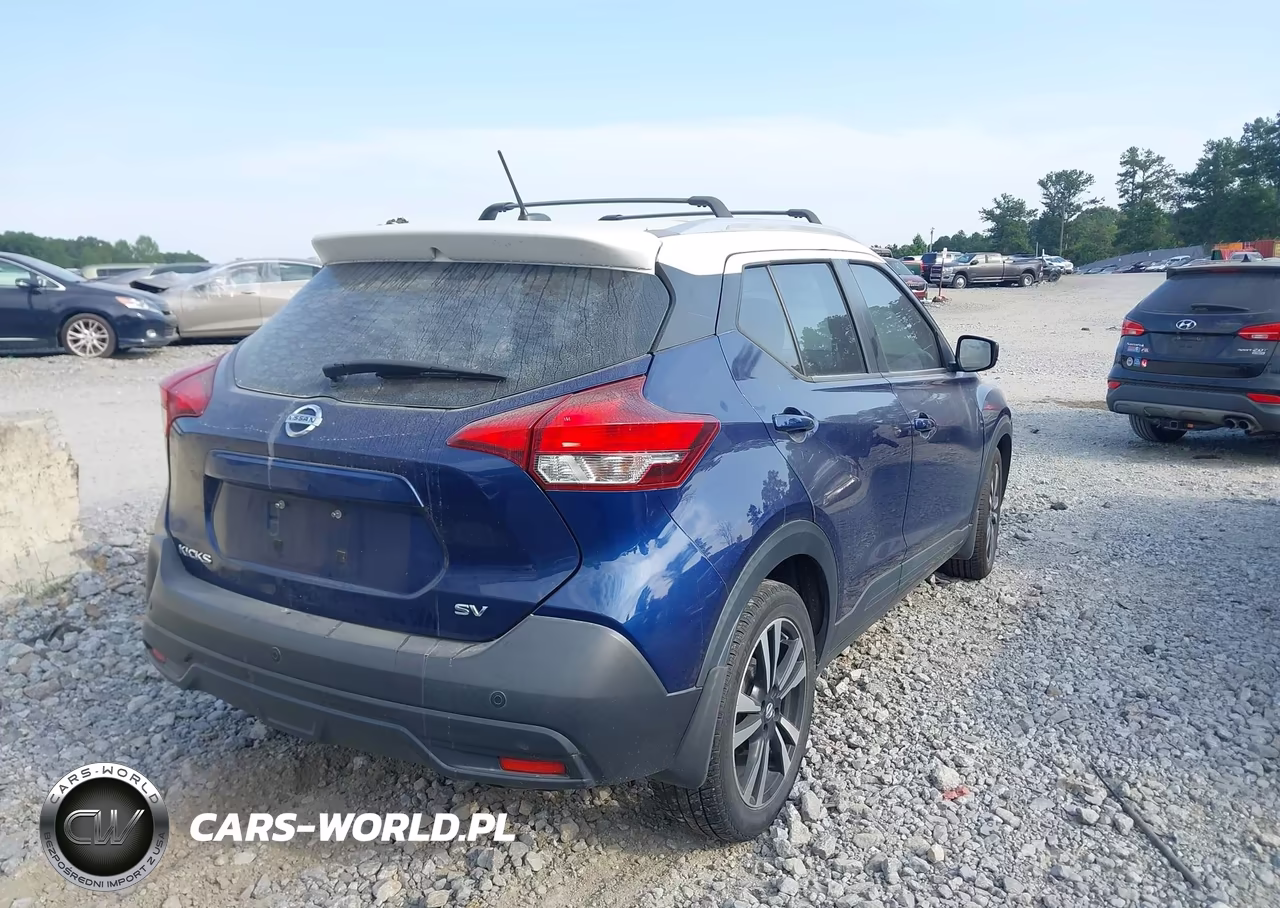 2018 Nissan Kicks Sv VIN:3N1CP5CU2JL528733 - 4
