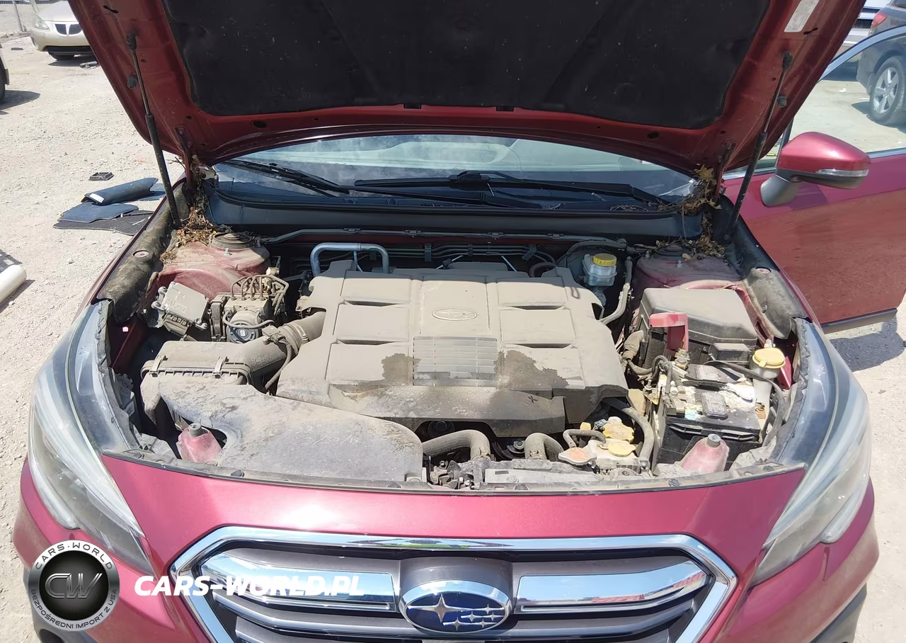 2018 Subaru Outback 3.6R Limited VIN:4S4BSENC0J3332213 - 10