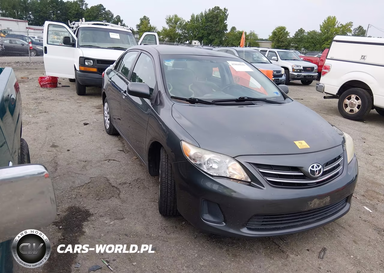 2013 Toyota Corolla Le – zdjęcie 1 z 16