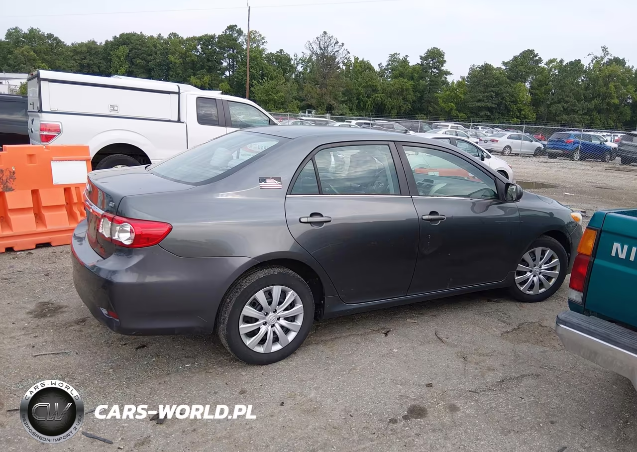 2013 Toyota Corolla Le VIN:2T1BU4EE9DC092570 - 13