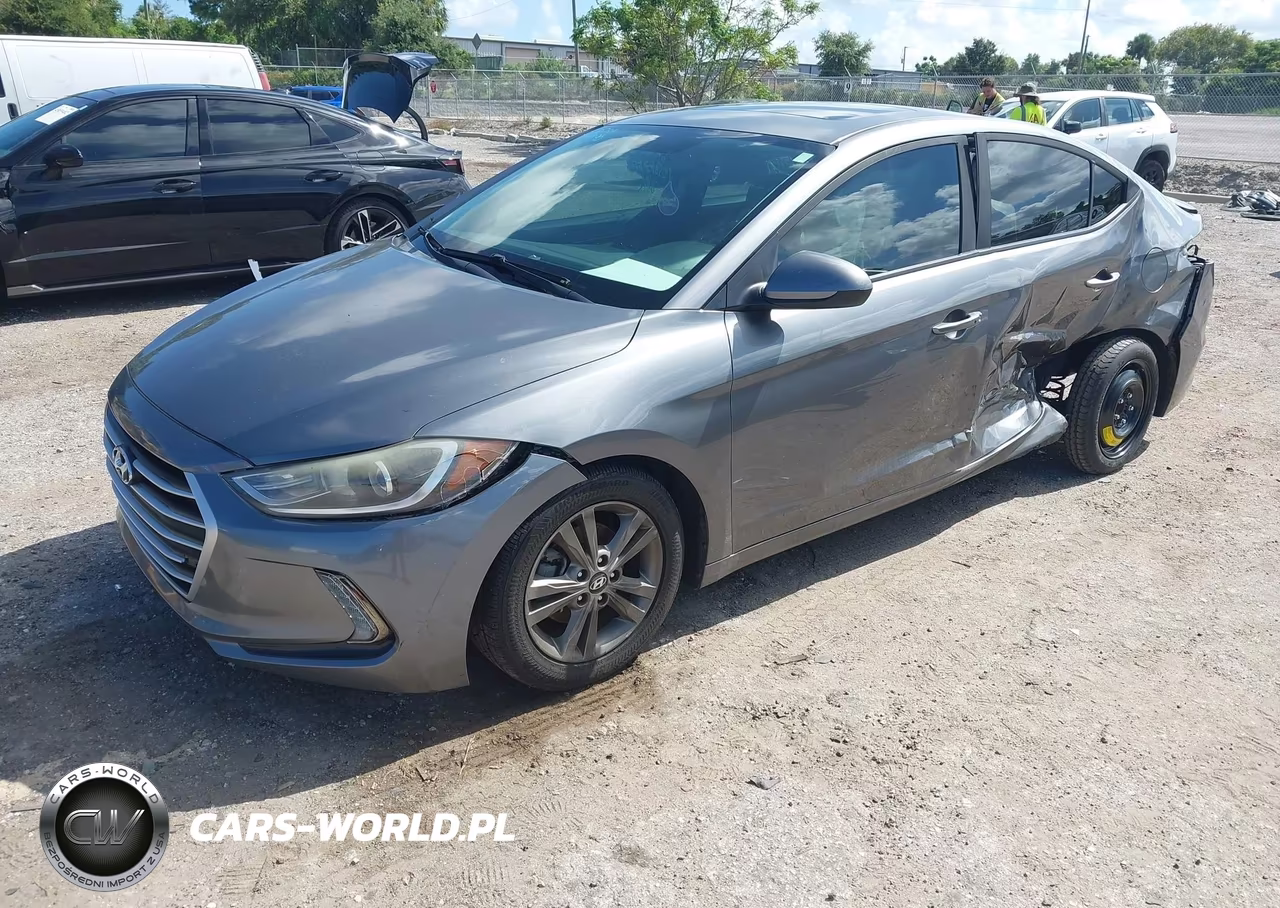2018 Hyundai Elantra Value Edition VIN:5NPD84LF8JH275136 - 2