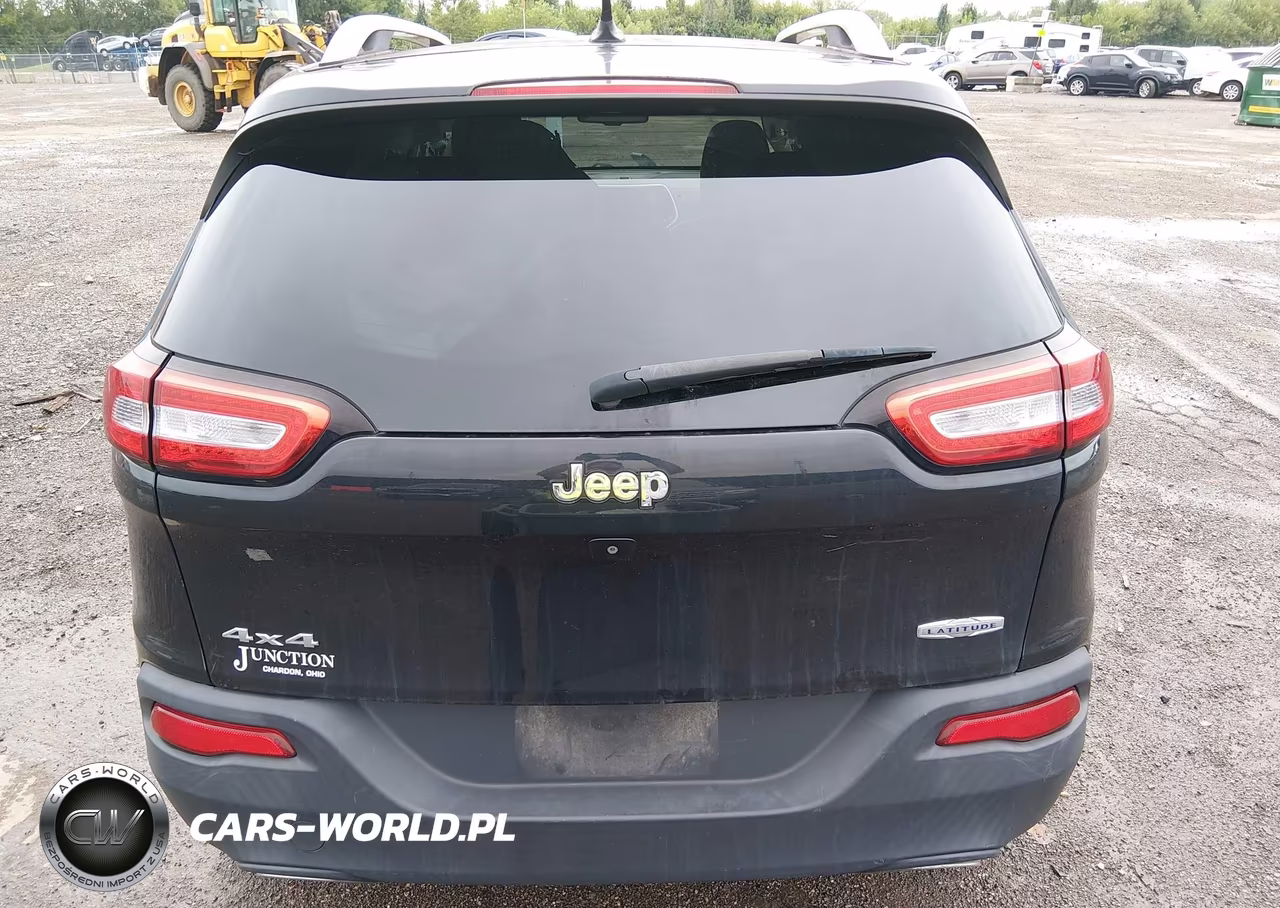 2015 Jeep Cherokee Latitude VIN:1C4PJMCS8FW529184 - 16