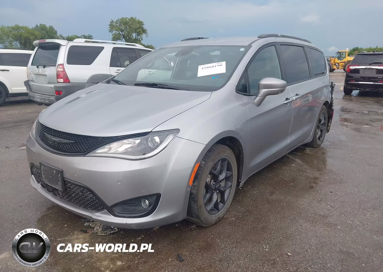 2019 Chrysler Pacifica Touring L Plus VIN:2C4RC1EG7KR666517 - 2