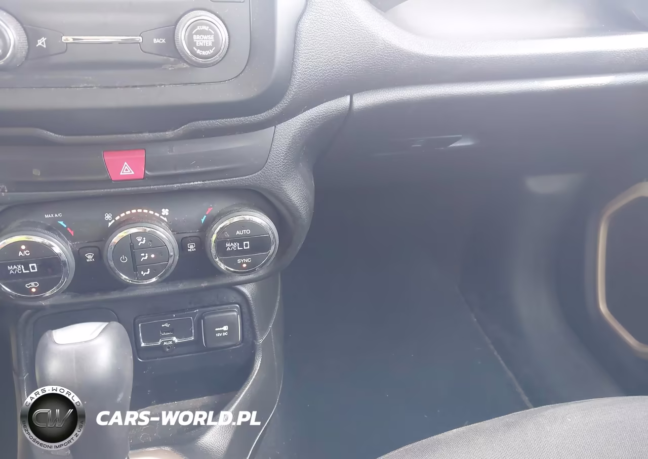 2016 Jeep Renegade Latitude VIN:ZACCJBBT4GPD70336 - 6