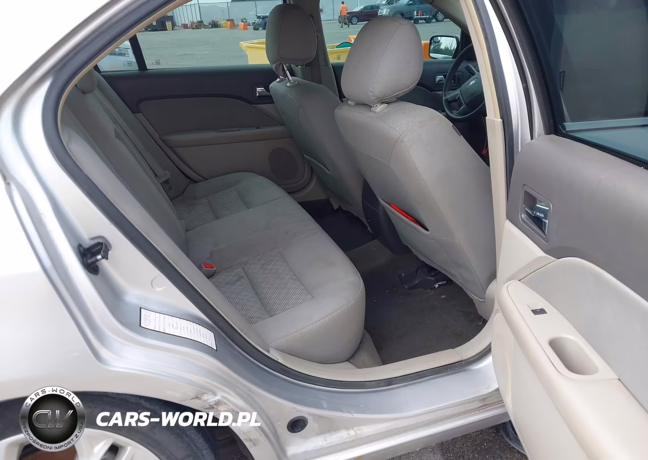 2012 Ford Fusion Se VIN:3FAHP0HA5CR420648 - 8