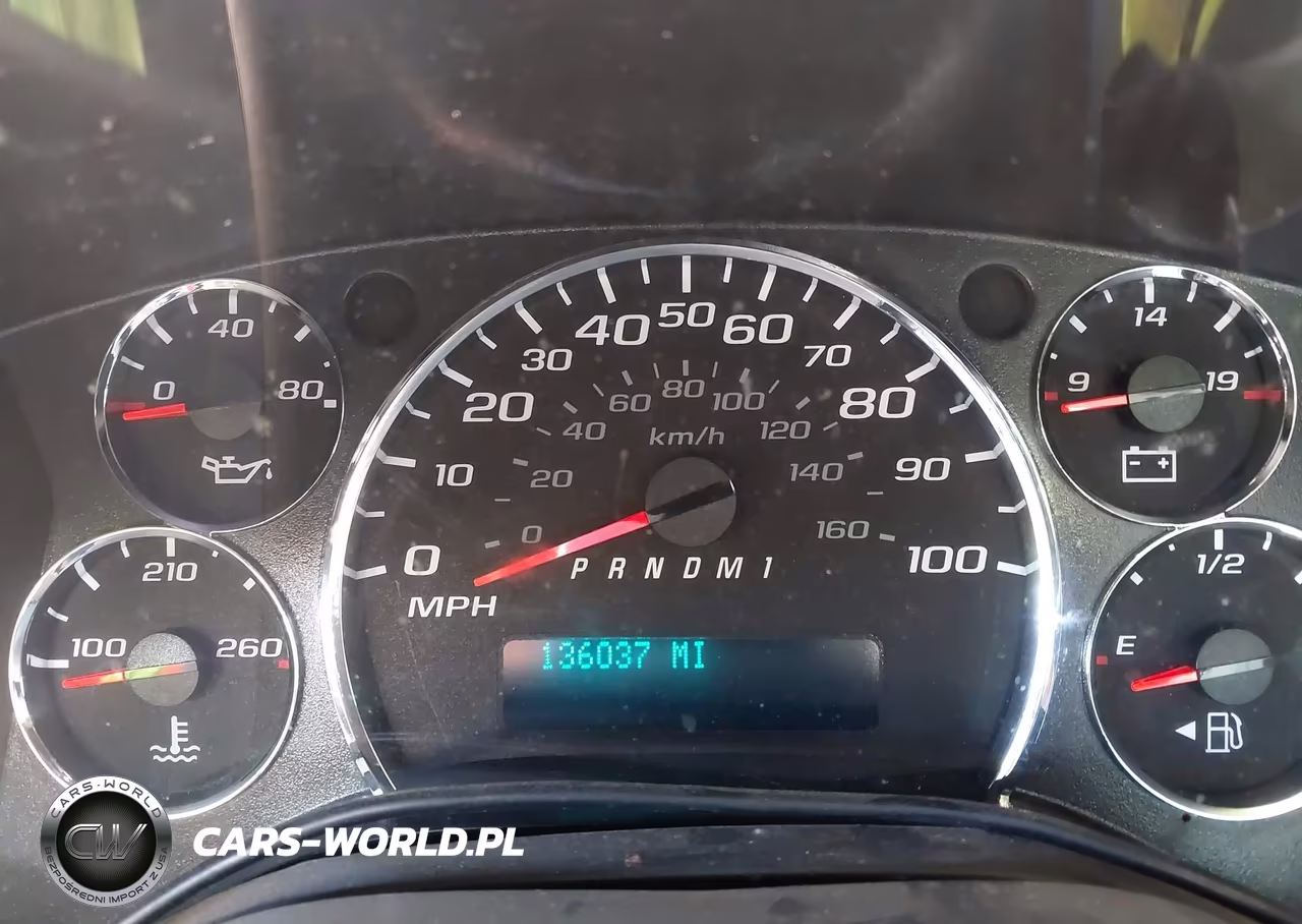 2017 Chevrolet Express Cutaway Work Van VIN:1GB0GRFG9H1153412 - 5