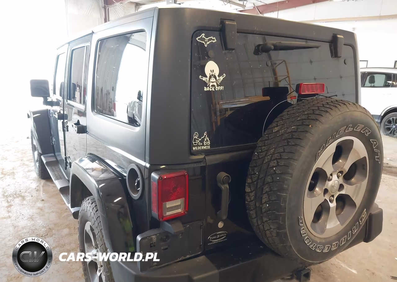 2016 Jeep Wrangler Unlimited Sahara VIN:1C4BJWEG5GL111795 - 3